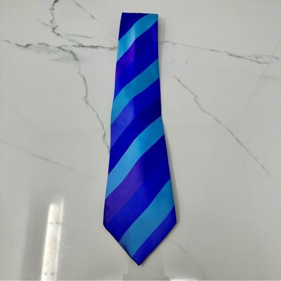 Geoffrey Beene Repp Tie - Picture 2 of 5